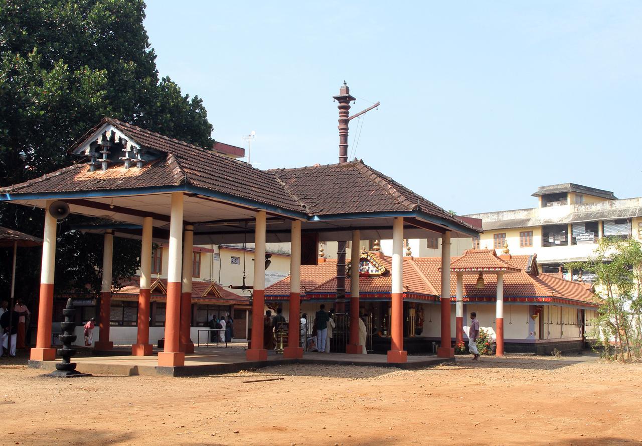 Swades Residency Hotell Cheruvalli Exteriör bild